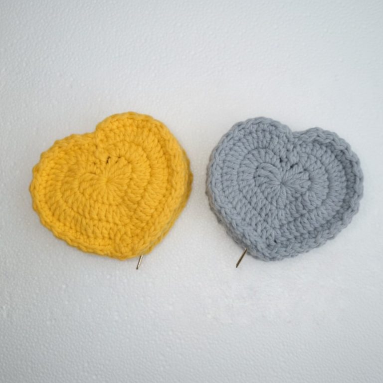 Free Crochet Heart-Shaped Coin Purse Pattern for Beautiful Looks