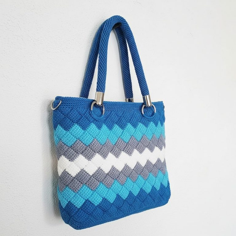 Elegant Free Crochet Bag Pattern Perfect for Stylish Outfits