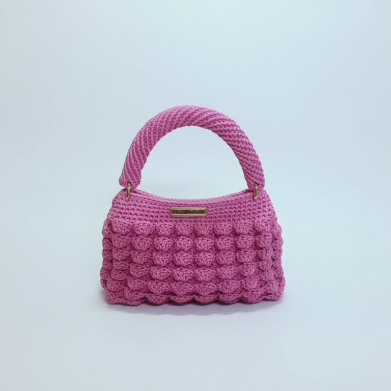 Step-by-Step Crochet Handbag Pattern for Timeless Beauty