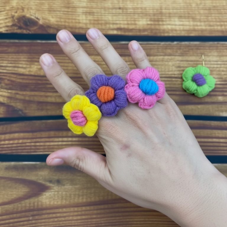 Charming Crochet Flower Puff Ring Pattern for ring lovers