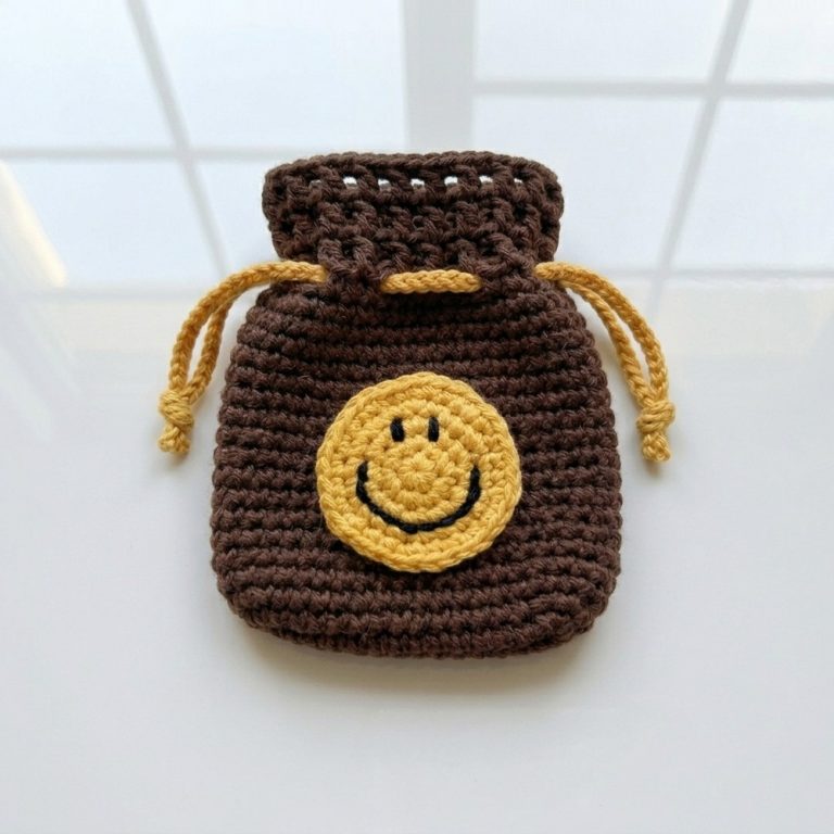 Cheerful Crochet Smile Pouch Pattern for Little Treasures