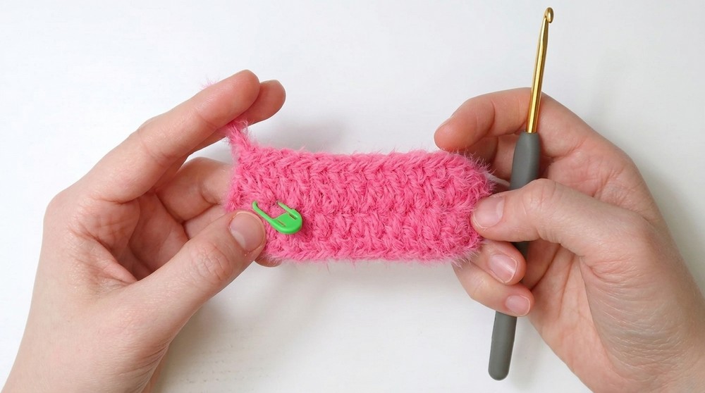 Sweet Crochet Dumpling Bag Pattern for Special Moments