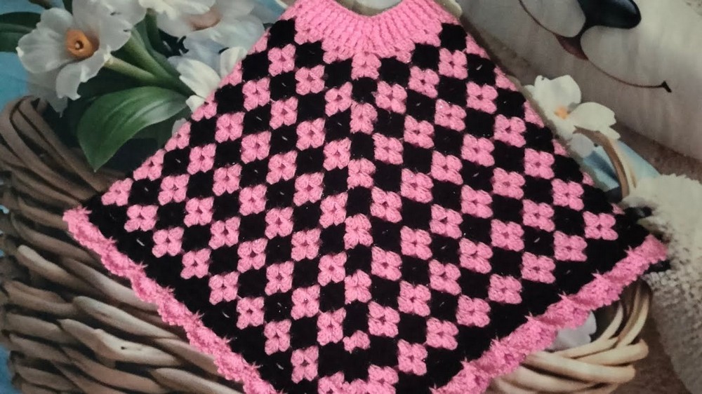 Beautiful Crochet Poncho Pattern 1