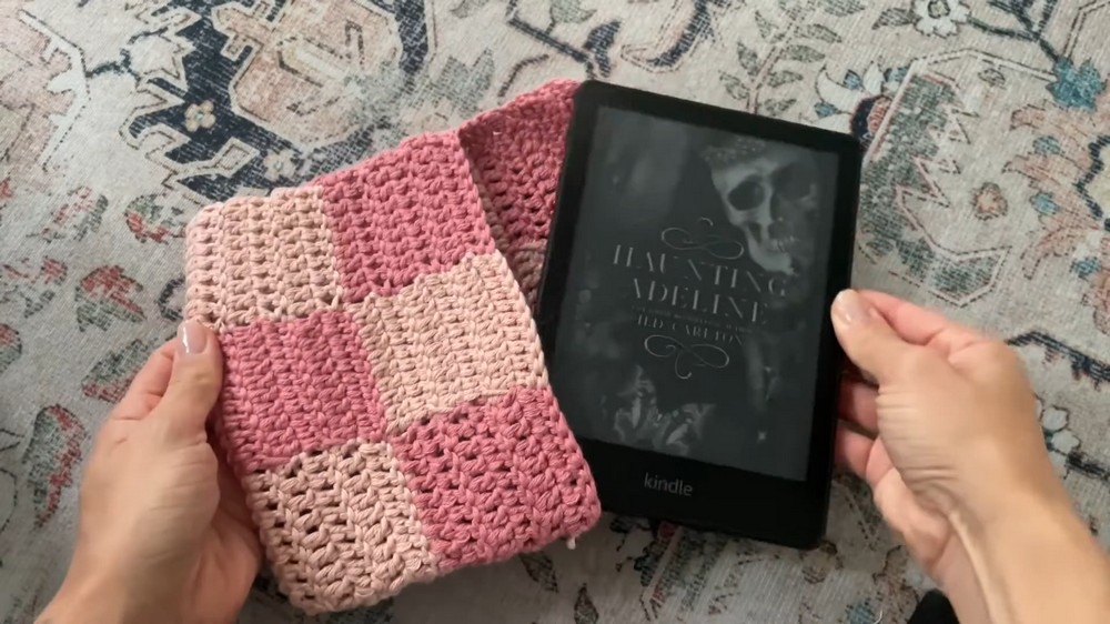 Crochet Book Cover Pattern 3