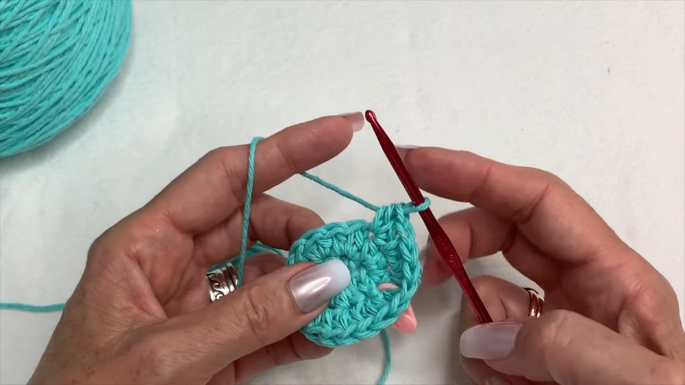 Free Crochet Floppy Sun Hat Pattern (Step-By-Step) - Clairea Belle Makes