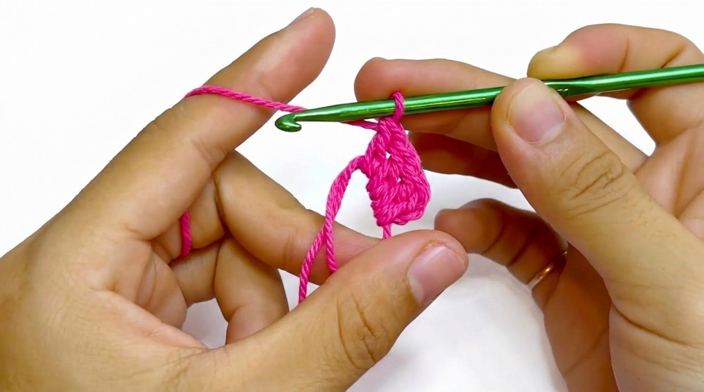 Crochet Mini Bag With Bow Pattern