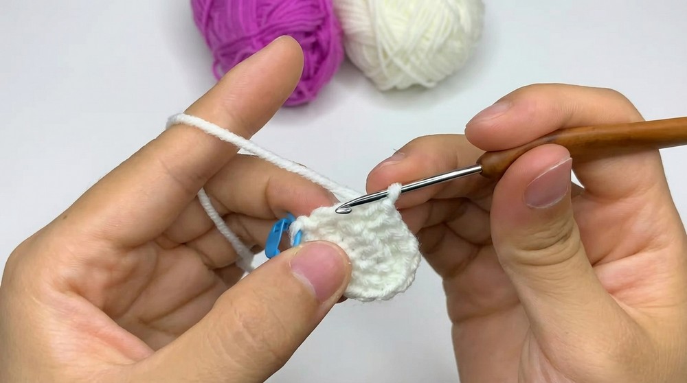 Crochet Cat And Fish Keychain Pattern 3
