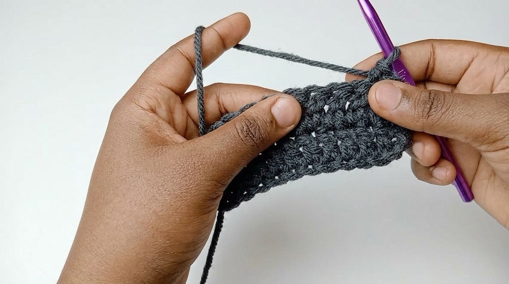 Crochet Cowl Scarf With Buttons Pattern 1