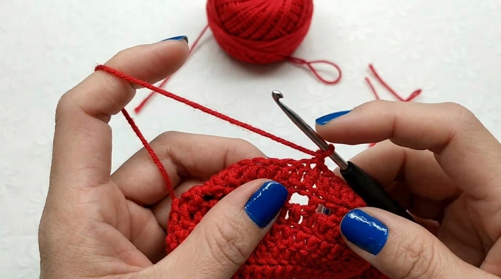 Crochet Crop Top With Button Pattern 1