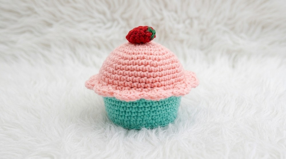Crochet Cupcake Amigurumi Pattern 4