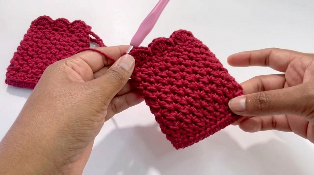 Crochet Drawstring Mini Pouch Pattern 3