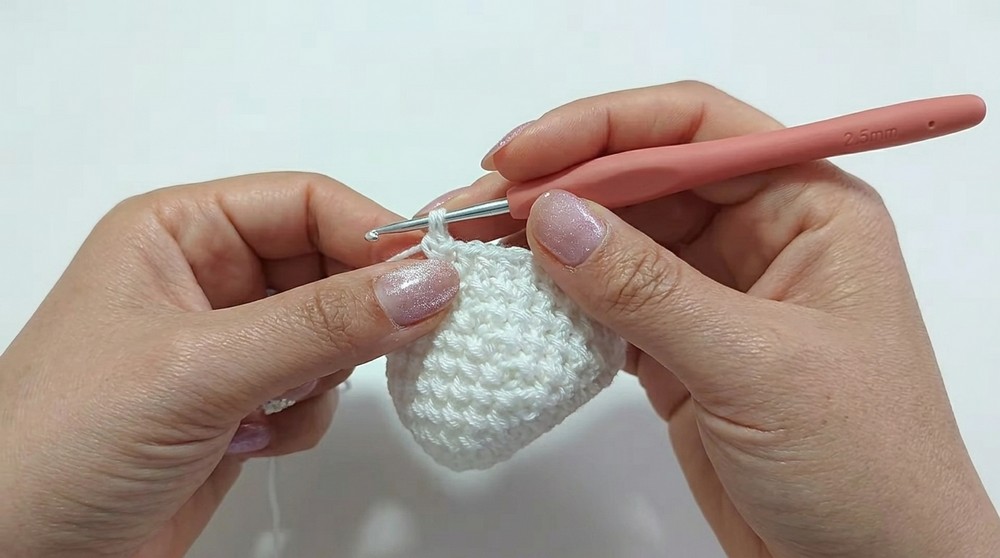Crochet Flower pot Pattern 2