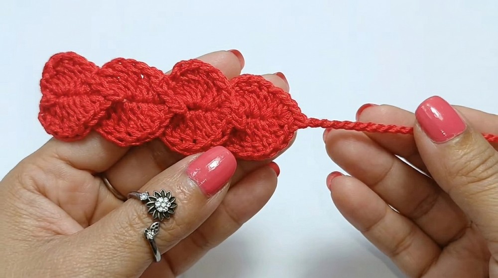 Crochet Heart Bracelet Pattern 2