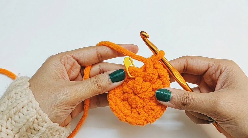 Crochet Heart Cushion Pattern 1