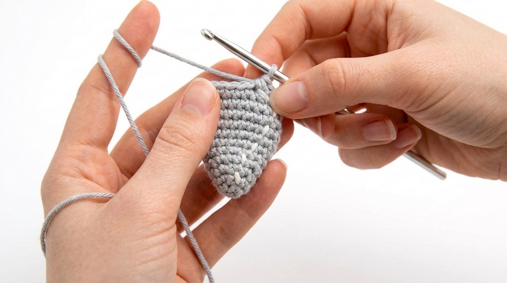 Crochet Mouse Amigurumi Pattern 2