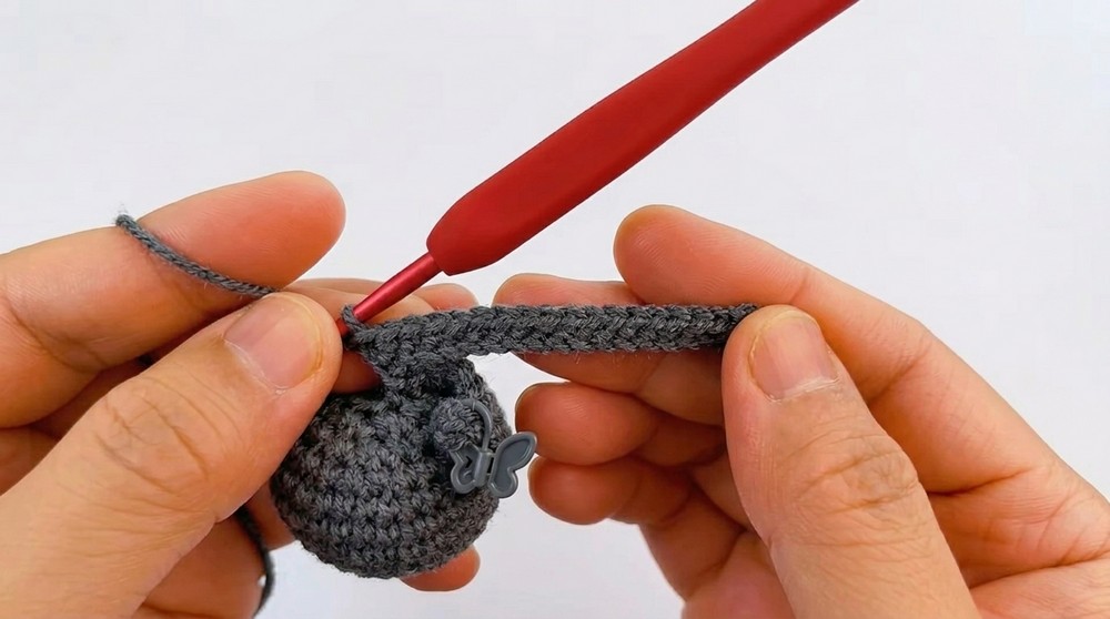 Crochet Octopus Keychain Pattern 3