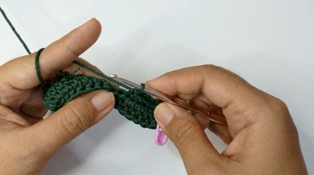 Crochet Sling Bag Pattern 1Crochet Sling Bag Pattern 1