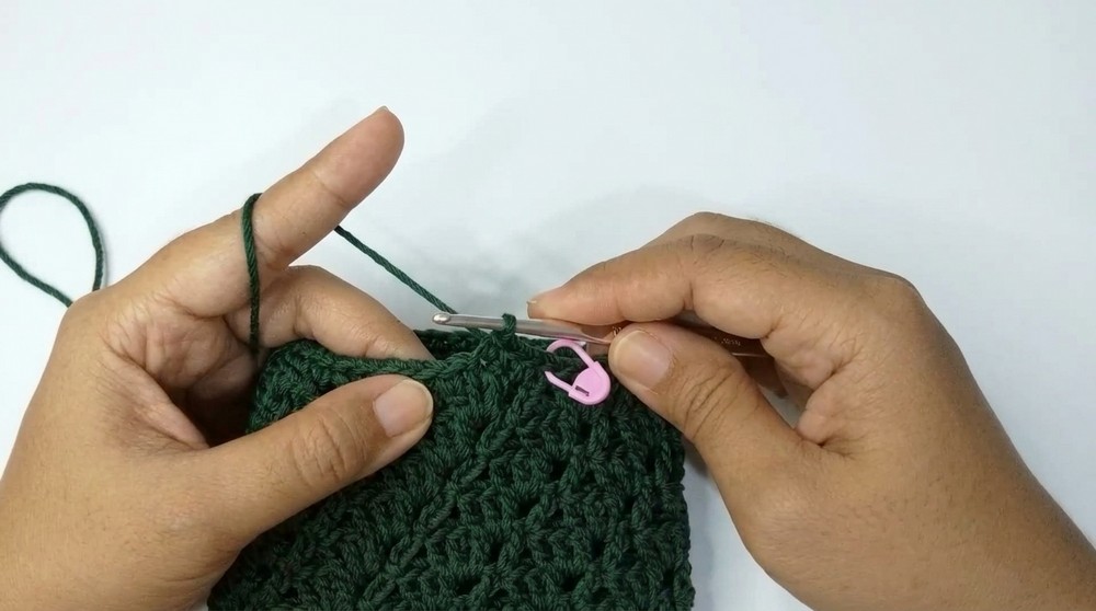 Crochet Sling Bag Pattern 3