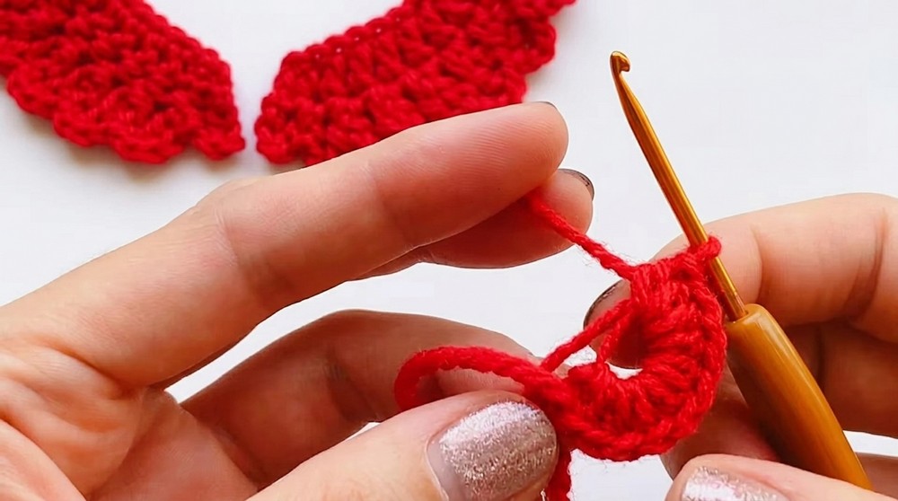 Crochet Star With Angel Wings Pattern 1