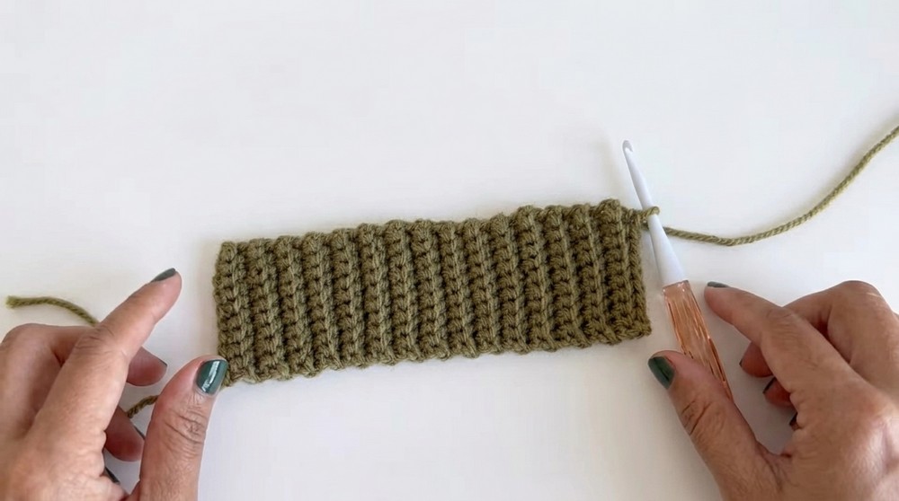 Crochet Sweater With V Neck Pattern 1