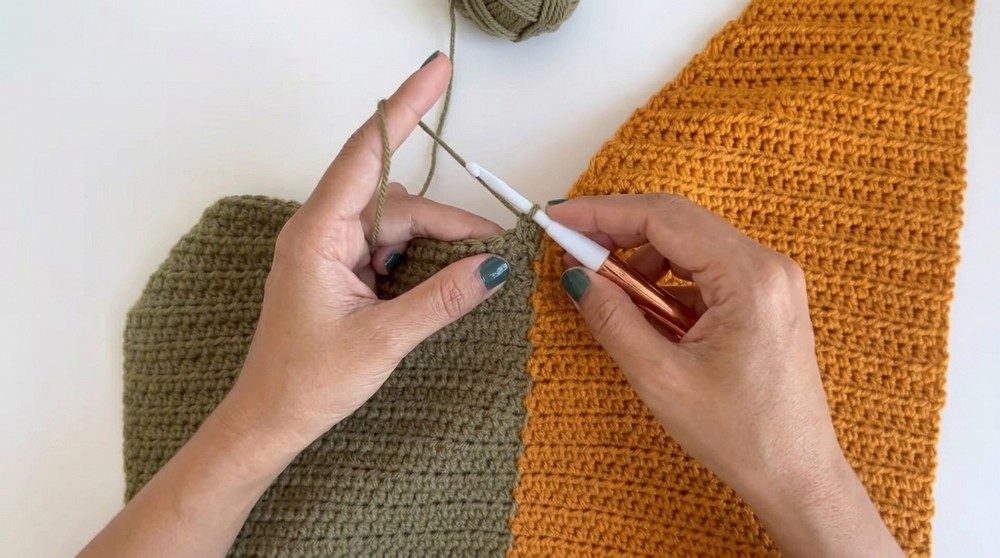 Crochet Sweater With V Neck Pattern 2