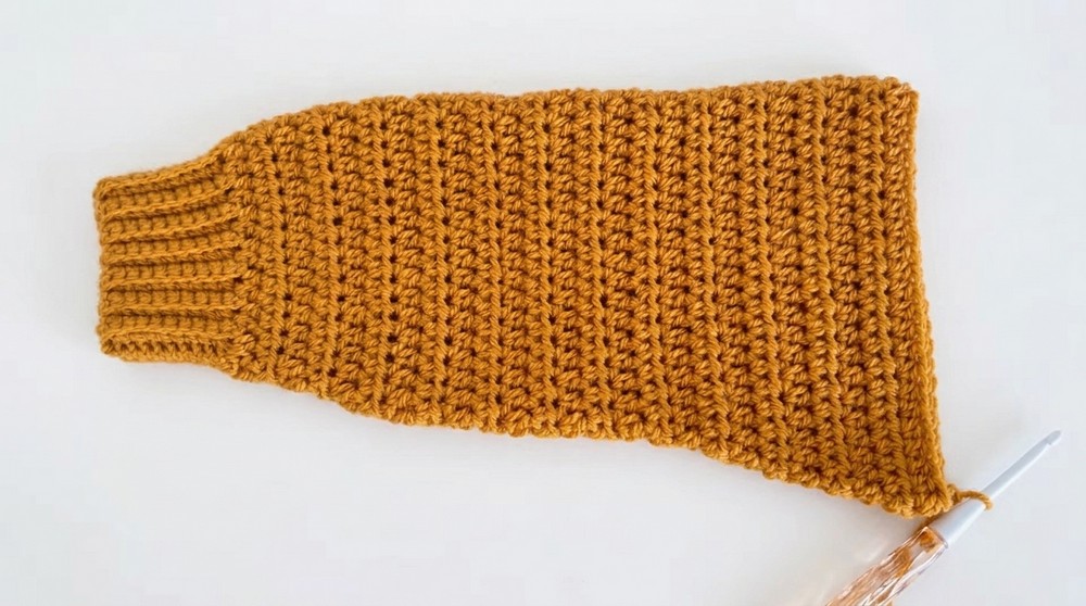 Crochet Sweater With V Neck Pattern 3