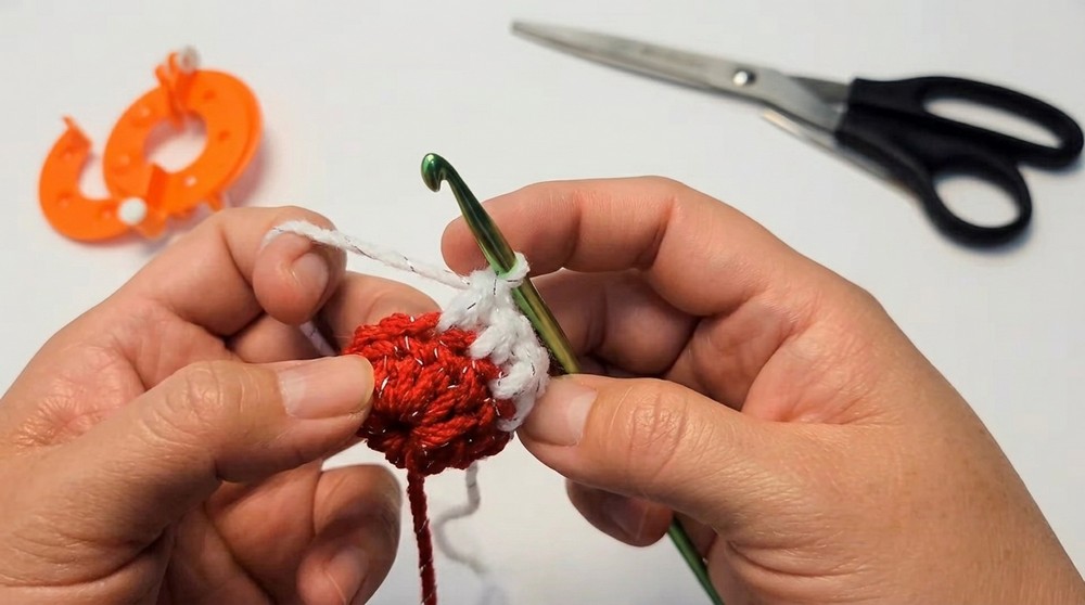 Crochet Christmas Hat Pattern 1