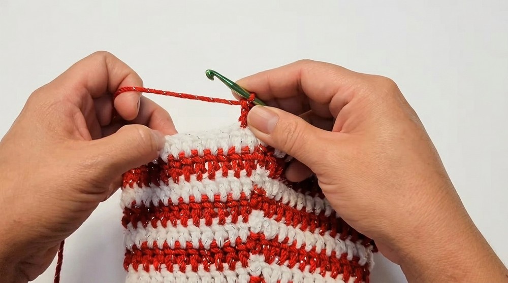 Crochet Christmas Hat Pattern 2
