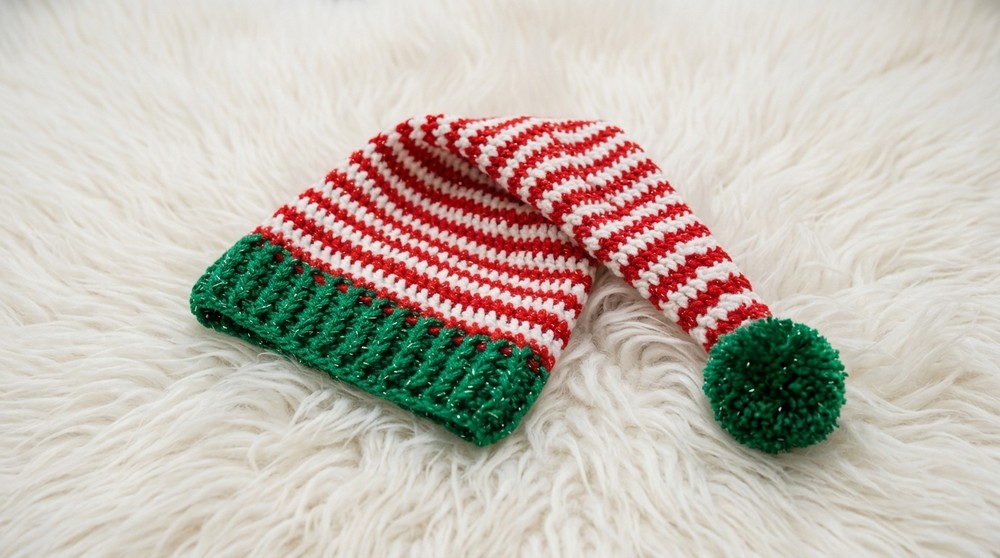 Crochet Christmas Hat Pattern 4
