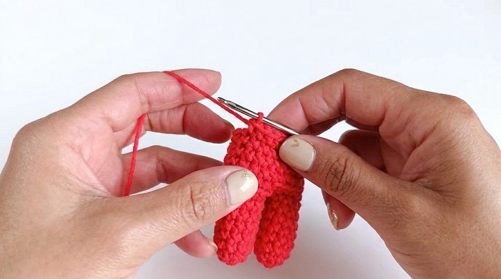 Crochet Christmas Keychain Pattern 2