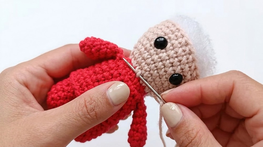 Crochet Christmas Keychain Pattern 3