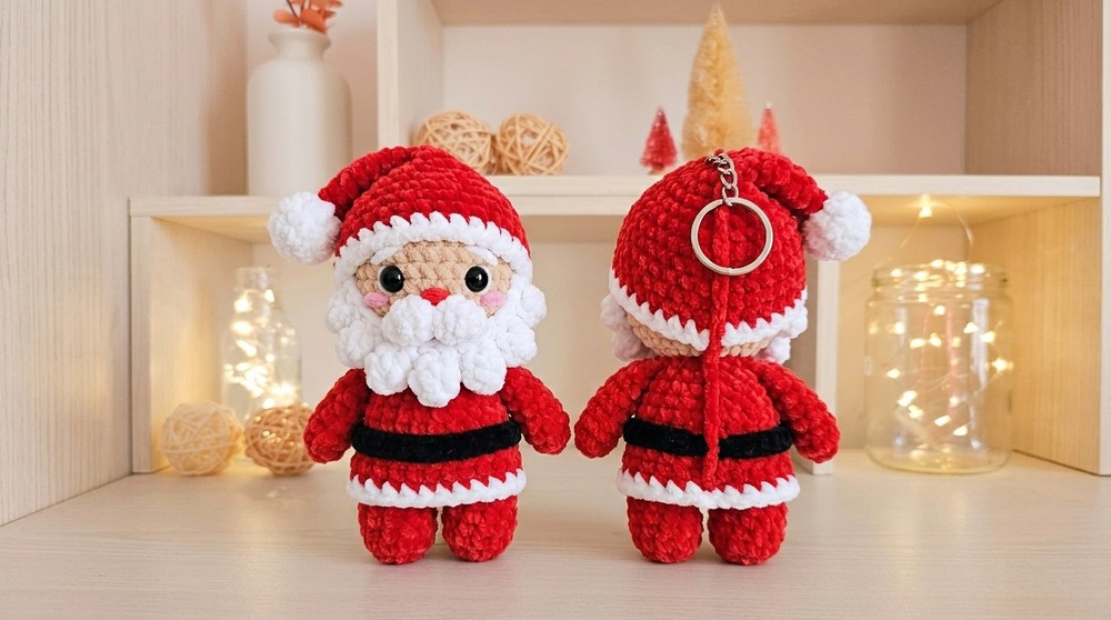 Crochet Christmas Keychain Pattern 5