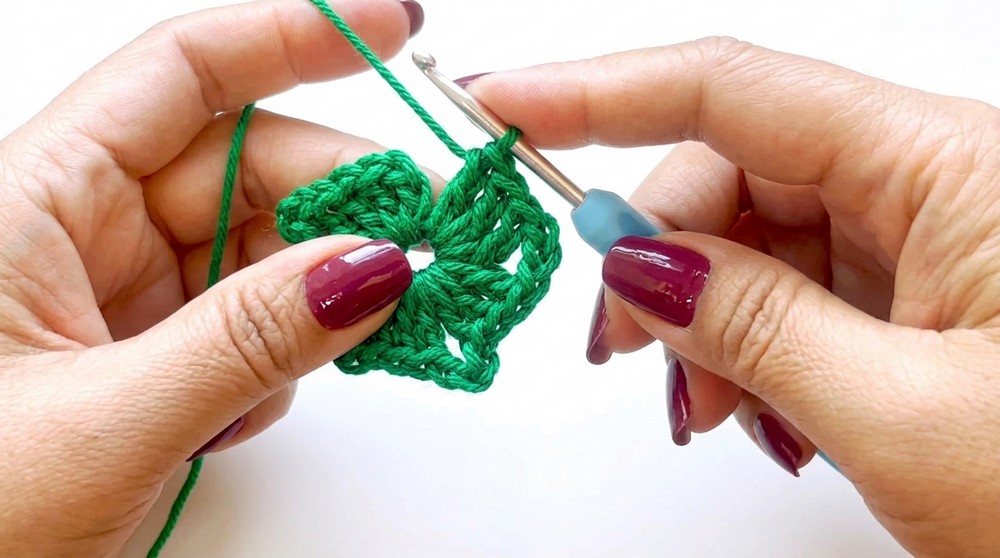 Crochet Christmas Star Pattern 2