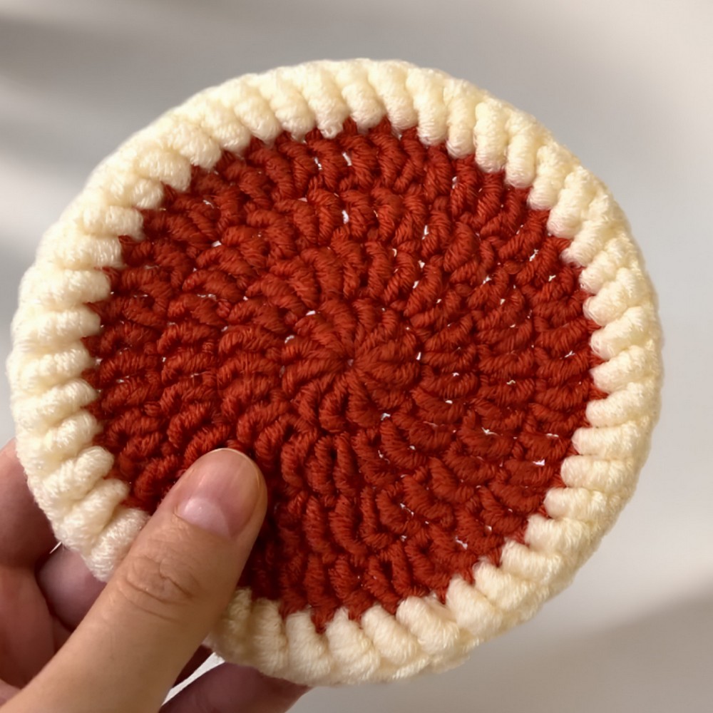 Crochet Coaster for Absolute Beginners ☕ Step-by-Step Tutorial (10)