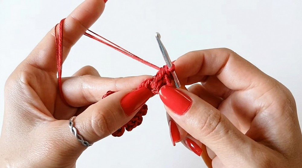 Crochet Earrings For Christmas Pattern 1