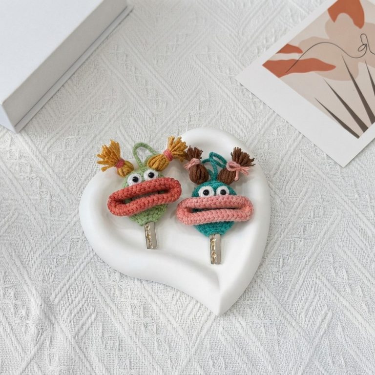 Crochet Key Cover Super Cute Pouting Baby (Beginner Friendly) 10