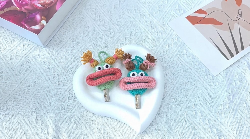 Crochet Key Cover Super Cute Pouting Baby (Beginner Friendly) 2