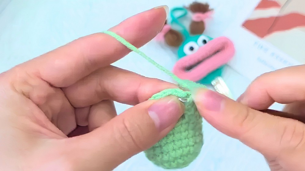 Crochet Key Cover Super Cute Pouting Baby (Beginner Friendly) 3