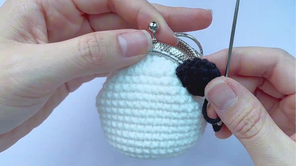 Crochet Panda Coin Purse Pattern 3