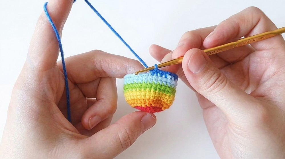 Crochet Rainbow Lollipop Pattern 2