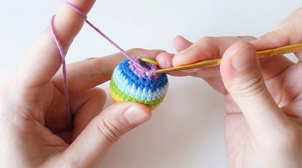 Crochet Rainbow Lollipop Pattern 3