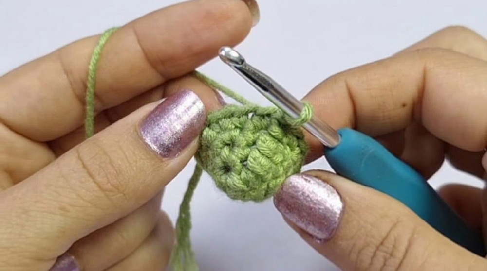 Crochet Santa Claus Hat Keychain Pattern 2