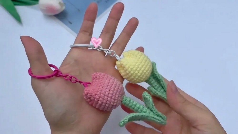 Crochet Tulip Flower Tutorial Simple Tulip Keychain Pattern for Beginners 11
