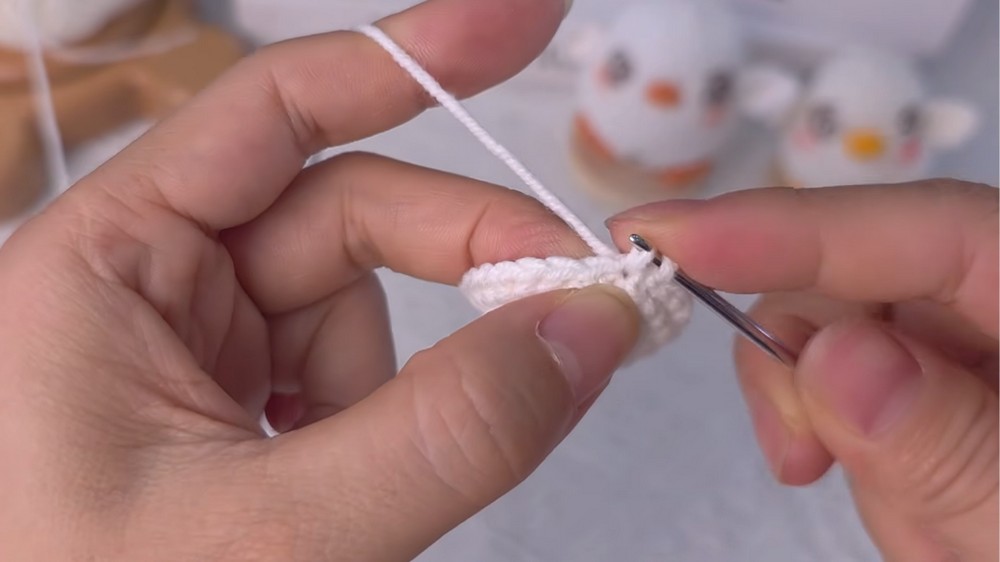 Crochet a Dizzy Duck in 15 Minutes No Sewing Required! (3)