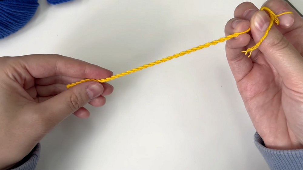 Crochet a Tiny Graduation Cap 🎓 Easy Beginner Tutorial 6