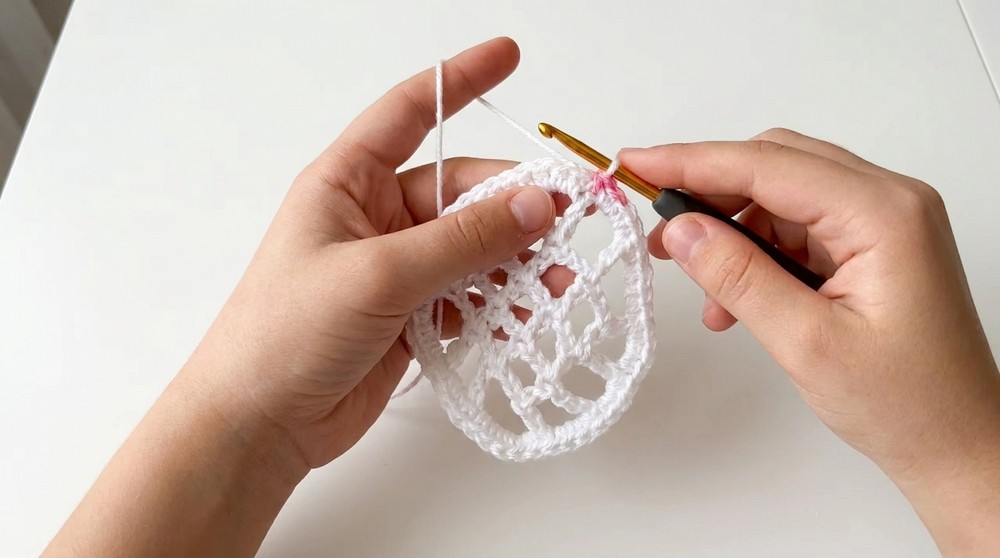 Crochet flower motif for a blouse. How to make a flower motif to make a crochet blouse. 4