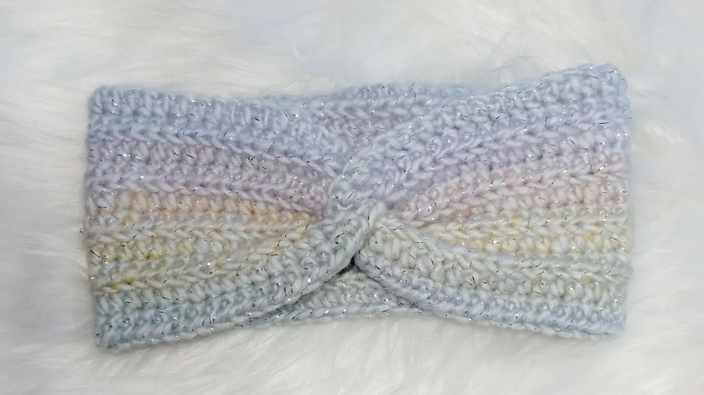 Crochet twisted headband (8)