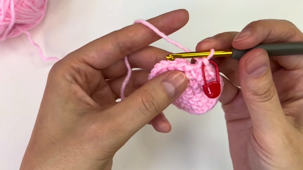 Cute Crochet Easter Basket🐰 Eggs Holder Tutorial for Beginners 4