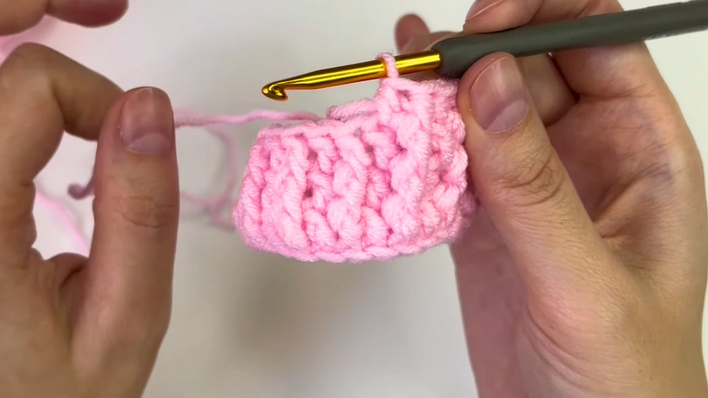 Cute Crochet Easter Basket🐰 Eggs Holder Tutorial for Beginners 6