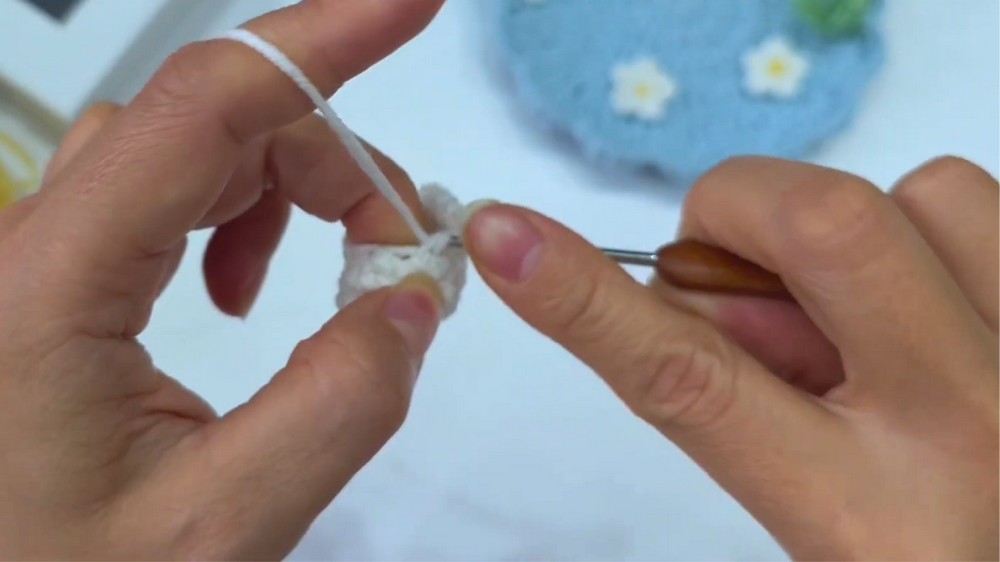 Easy Crochet Coaster for Beginners DUCK POND COASTER (Under 30 Mins!) 7